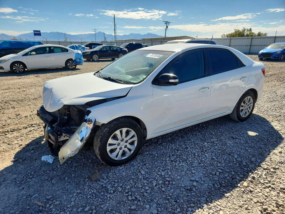 2010 KIA FORTE VIN KNAFU4A22A5839719 фото 1