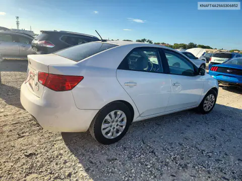 KNAFT4A29A5306852 — 2010 Kia Forte, фото 3 с аукциона Copart, Мелкие вмятины и царапины
