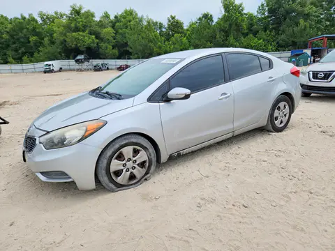 KNAFX4A6F5375760 — 2015 Kia Forte, Передняя часть (Front End), фото до ремонта