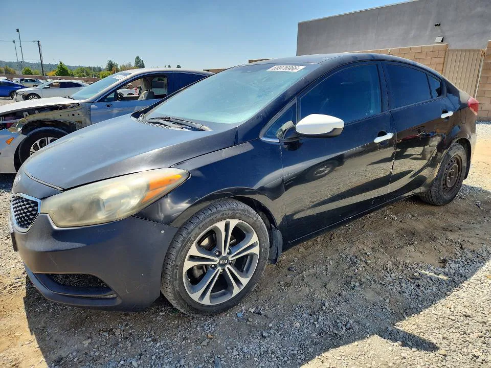 2015 KIA Forte VIN KNAFZ4A84F5350302 фото 1