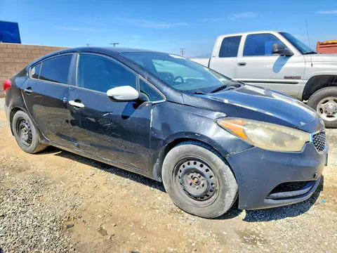 2015 KIA Forte VIN KNAFZ4A84F5350302 фото 4