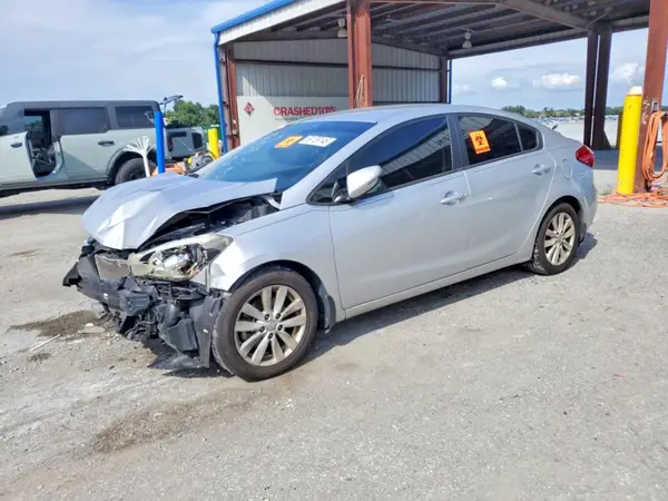 KNAFX4A64G5479131 — 2016 Kia Forte, Передняя часть (Front End), фото до ремонта