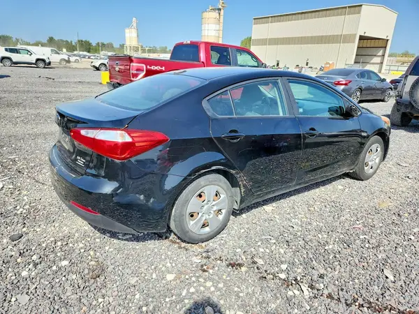 KNAFK4A62G5619658 — 2016 Kia Forte, фото 3 с аукциона Copart, Боковая часть