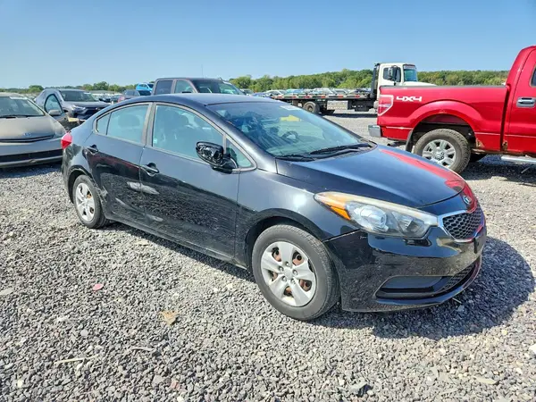KNAFK4A62G5619658 — 2016 Kia Forte, фото 4 с аукциона Copart, Боковая часть