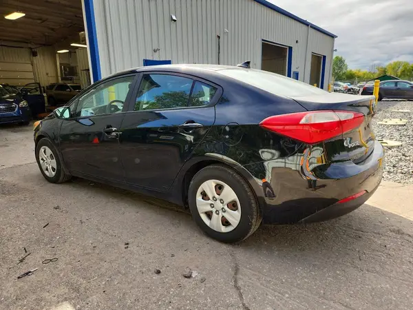 KNAFK4A6XG5612974 — 2016 Kia Forte, фото 2 с аукциона Copart, Передняя часть