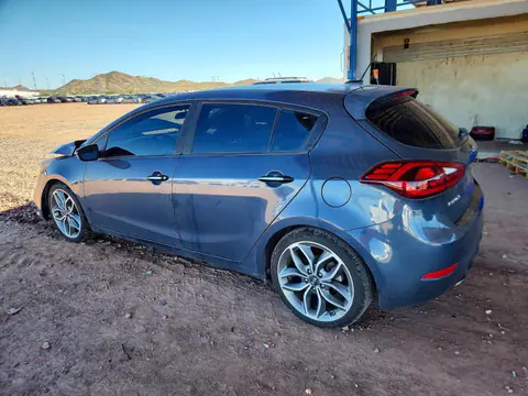 2016 KIA Forte VIN KNAFZ5A38G5584440 фото 2