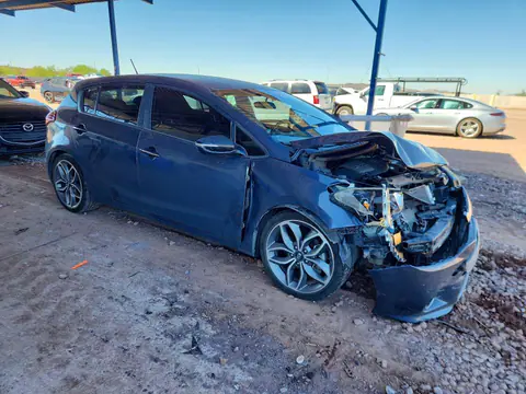 2016 KIA Forte VIN KNAFZ5A38G5584440 фото 4