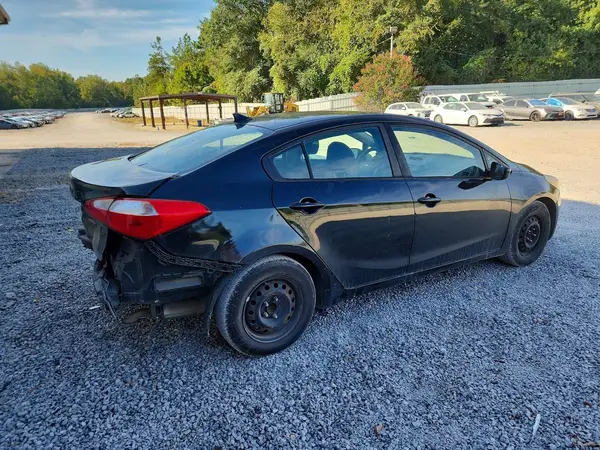 KNAFK4A6XG5607239 — 2016 Kia Forte, фото 3 с аукциона Copart, Задняя часть