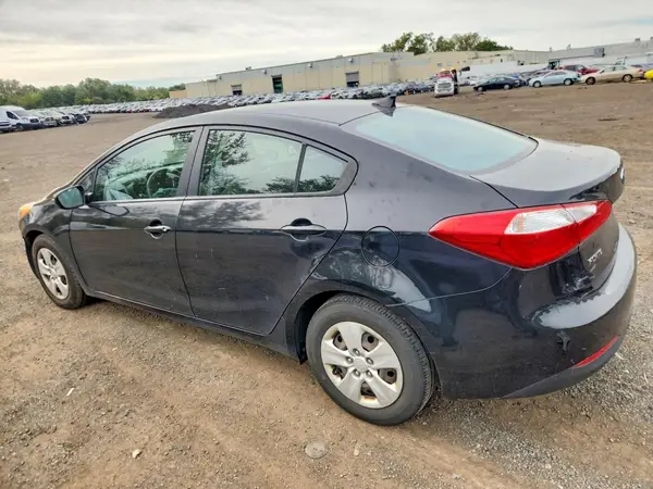 KNAFX4A68G5541355 — 2016 Kia Forte, фото 2 с аукциона Copart 06.10.2026, Боковая часть