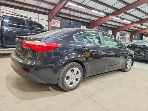 2016 KIA Forte VIN KNAFK4A69G5597416 фото 3