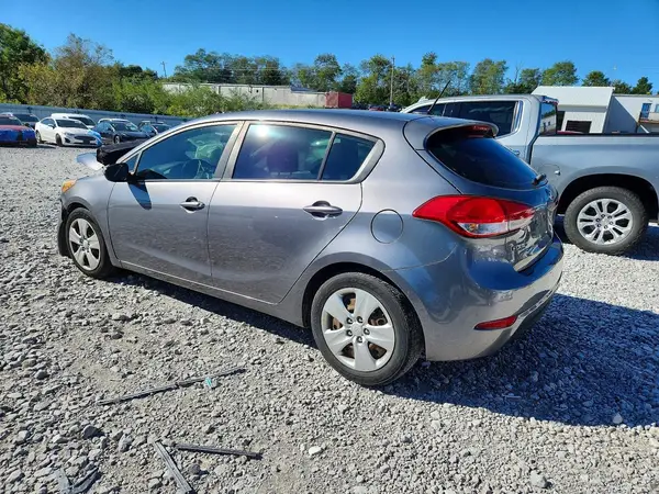 KNAFK5A86G5648796 — 2016 Kia Forte, фото 2 с аукциона Copart, Передняя часть
