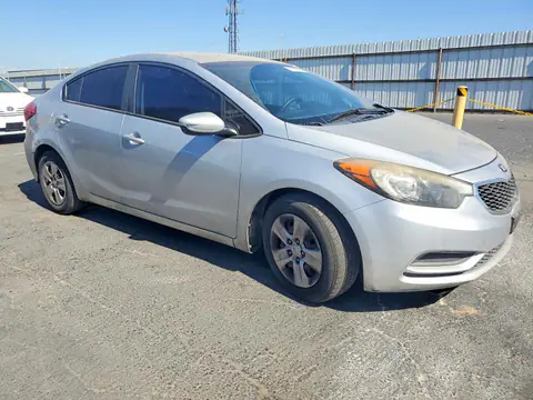 2016 KIA Forte VIN KNAFK4A6XG5611887 фото 4