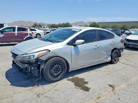 3KPFK4A75HE141771 — 2017 Kia Forte, Передняя часть (Front End), фото до ремонта
