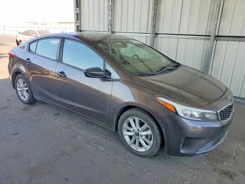 2017 KIA Forte VIN 3KPFL4A75HE132923 фото 4