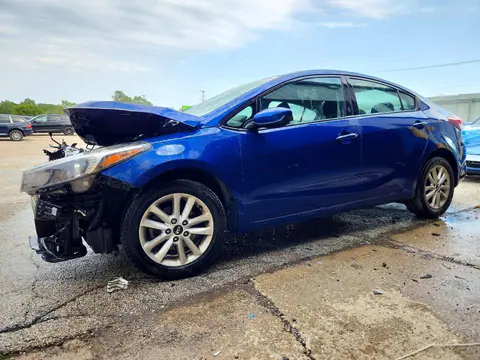 3KPFL4A75HE027699 — 2017 Kia Forte, Передняя часть (Front End), фото до ремонта