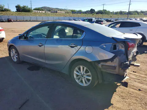 3KPFL4A73HE140437 — 2017 Kia Forte, фото 2 с аукциона Copart 30.09.2026, Задняя часть