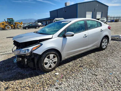 3KPFK4A77HE061274 — 2017 Kia Forte, Передняя часть (Front End), фото до ремонта