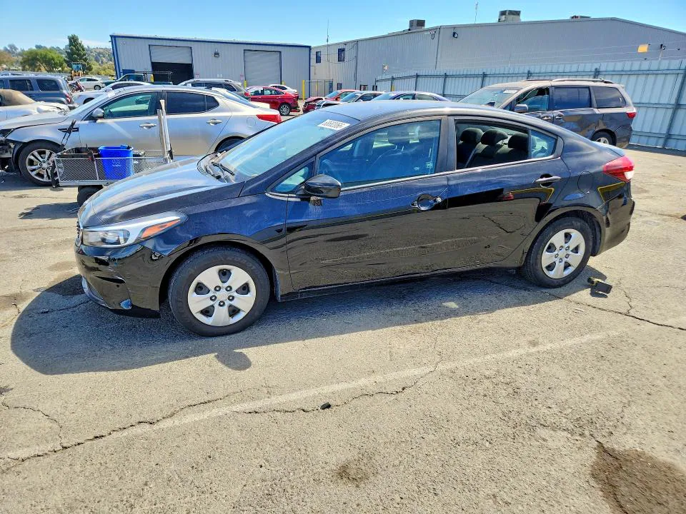2017 KIA Forte VIN 3KPFL4A73HE012876 фото 1