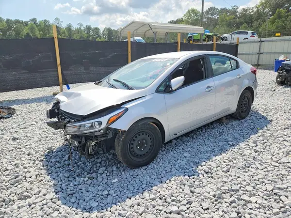 3KPFK4A78HE126472 — 2017 Kia Forte, Передняя часть (Front End), фото до ремонта