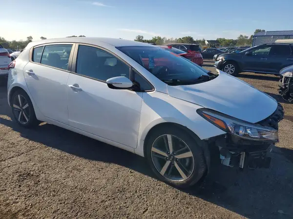 KNAFX5A87H5727817 — 2017 Kia Forte, фото 4 с аукциона Copart 04.10.2026, Передняя часть