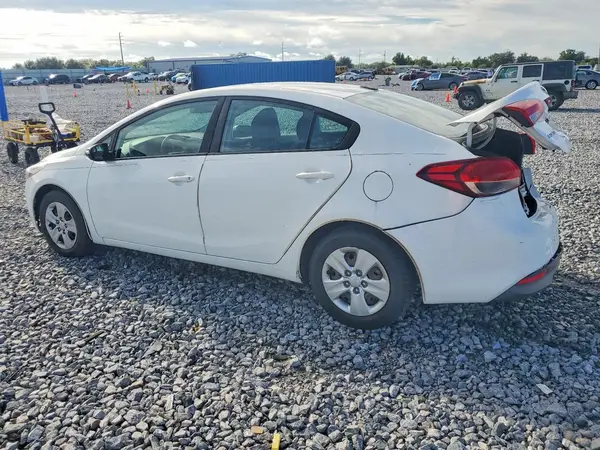3KPFK4A78HE107114 — 2017 Kia Forte, фото 2 с аукциона Copart 06.10.2026, Задняя часть