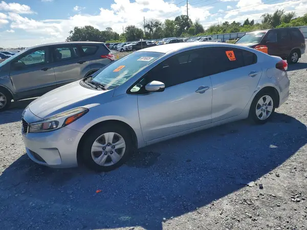 3KPFK4A79HE090677 — 2017 Kia Forte, Механические повреждения (Mechanical), фото до ремонта