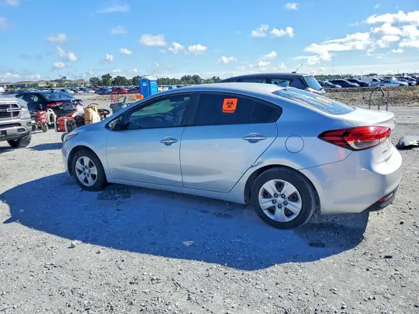 3KPFK4A79HE090677 — 2017 Kia Forte, фото 2 с аукциона Copart 29.09.2026, Механические повреждения