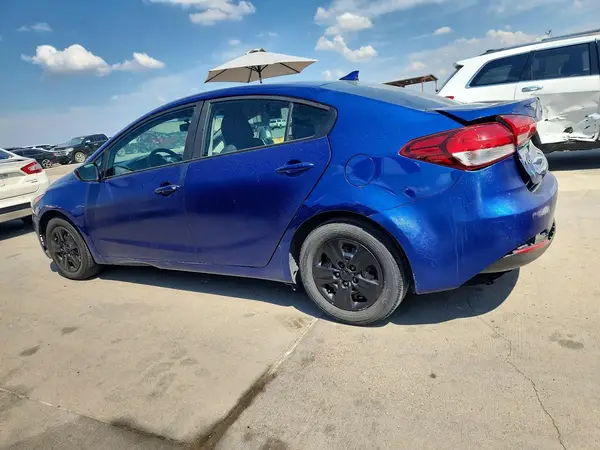 3KPFL4A7XHE119536 — 2017 Kia Forte, фото 2 с аукциона Copart 12.10.2026, Задняя часть
