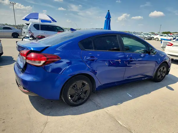 3KPFL4A7XHE119536 — 2017 Kia Forte, фото 3 с аукциона Copart 12.10.2026, Задняя часть