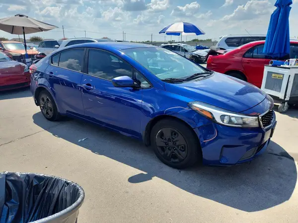 3KPFL4A7XHE119536 — 2017 Kia Forte, фото 4 с аукциона Copart 12.10.2026, Задняя часть