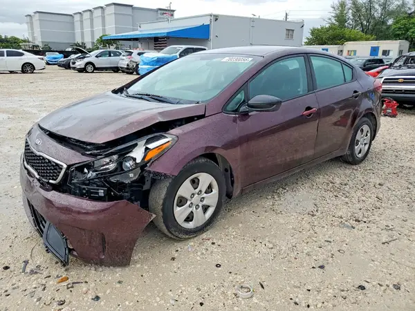 3KPFK4A77HE033359 — 2017 Kia Forte, Передняя часть (Front End), фото до ремонта