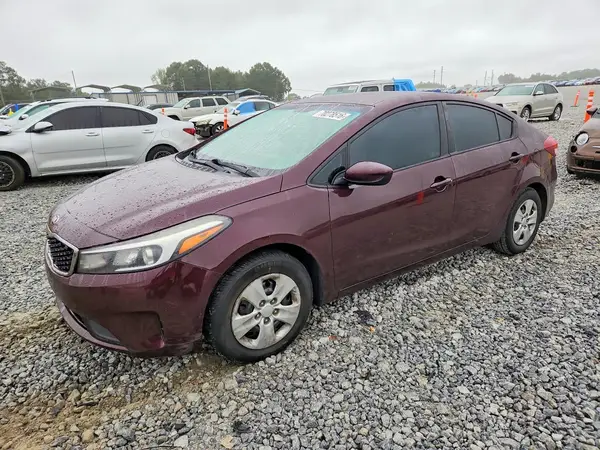 3KPFK4A7XHE048308 — 2017 Kia Forte, Боковая часть (Side), фото до ремонта