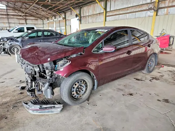 3KPFK4A73HE066004 — 2017 Kia Forte, Передняя часть (Front End), фото до ремонта