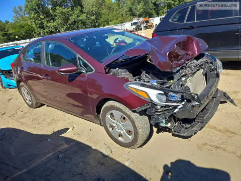 2017 Kia Forte Lx VIN 3KPFK4A71HE063795 фото 4