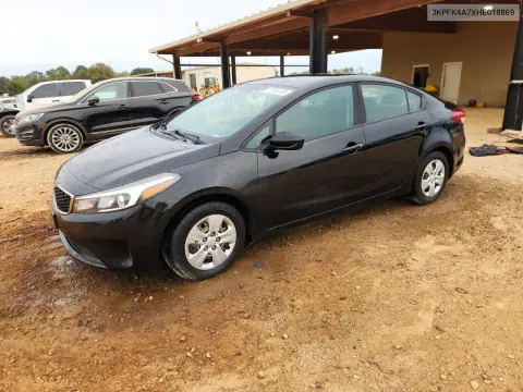 3KPFK4A7XHE018869 — 2017 Kia Forte, Задняя часть, фото до ремонта