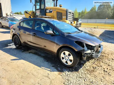 2017 Kia Forte Lx VIN 3KPFK4A70HE065750 фото 4