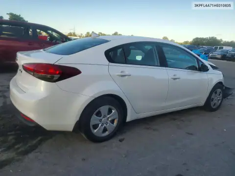 3KPFL4A71HE010835 — 2017 Kia Forte, фото 3 с аукциона Copart, Передняя часть
