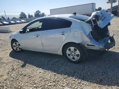 2018 KIA Forte VIN 3KPFK4A79JE240177 фото 2