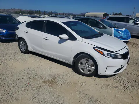 2018 KIA Forte VIN 3KPFK4A79JE240177 фото 4