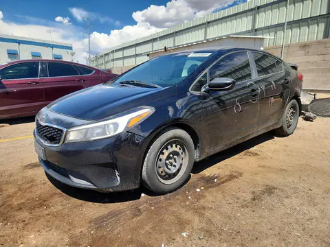 3KPFK4A76JE279938 — 2018 Kia Forte, Задняя часть (Rear End), фото до ремонта