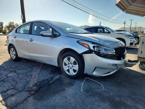 2018 KIA Forte VIN 3KPFK4A76JE168970 фото 4