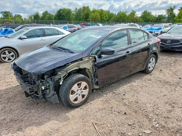 3KPFK4A73JE271876 — 2018 Kia Forte, Передняя часть (Front End), фото до ремонта