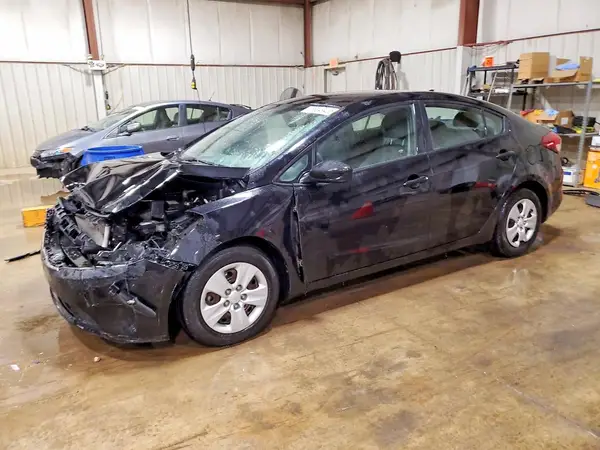 3KPFK4A75JE195724 — 2018 Kia Forte, Передняя часть (Front End), фото до ремонта