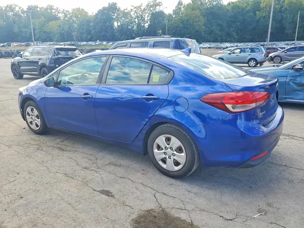 3KPFK4A76JE231145 — 2018 Kia Forte, фото 2 с аукциона Copart 01.10.2026, Подтопление