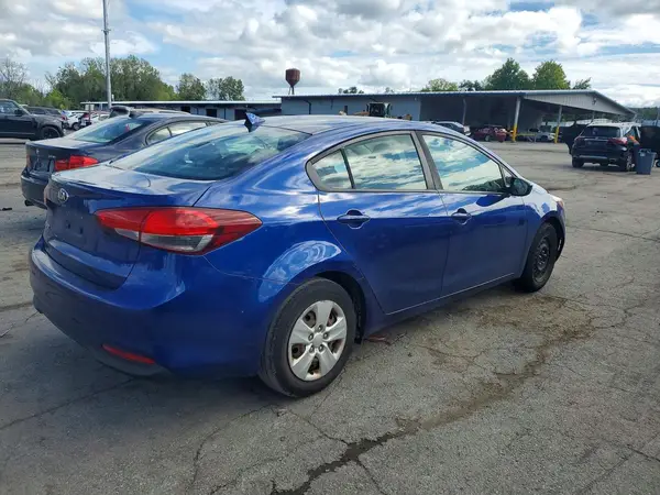 3KPFK4A76JE231145 — 2018 Kia Forte, фото 3 с аукциона Copart 01.10.2026, Подтопление