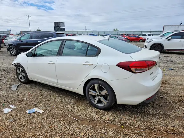 3KPFL4A77JE260781 — 2018 Kia Forte, фото 2 с аукциона Copart 02.10.2026, Передняя часть