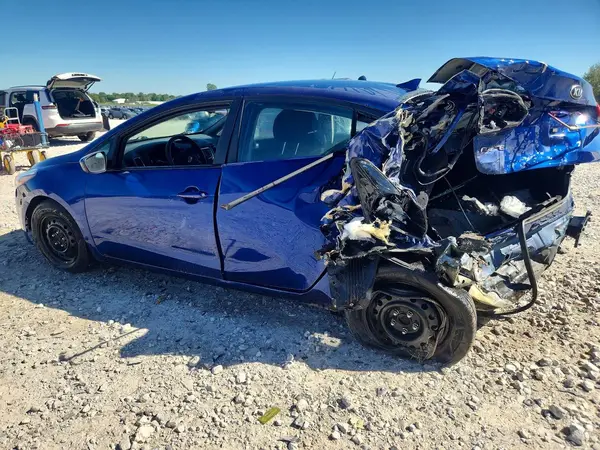 3KPFK4A77JE254403 — 2018 Kia Forte, фото 2 с аукциона Copart, Задняя часть