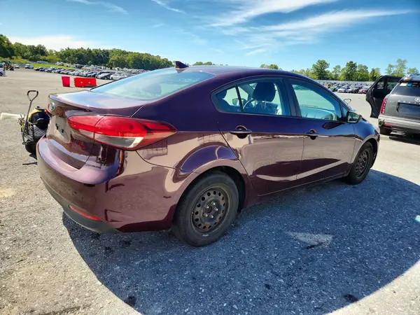 2018 KIA FORTE VIN 3KPFK4A70JE236440 фото 3