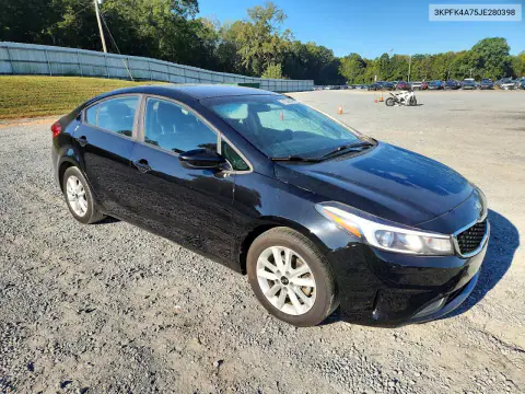 2018 Kia Forte Lx VIN 3KPFK4A75JE280398 фото 4