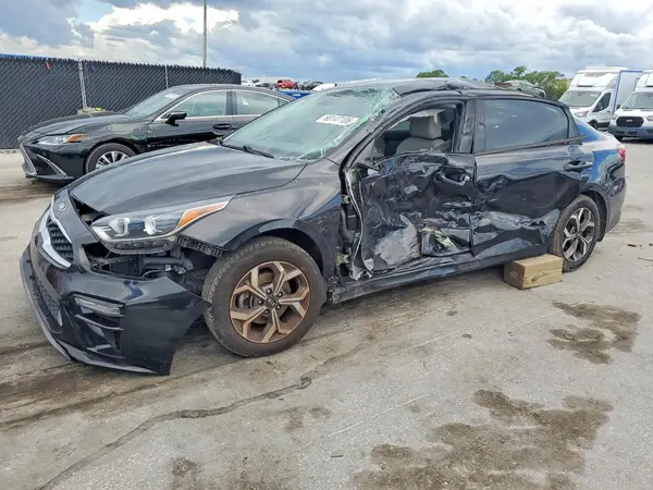 3KPF24AD0KE060626 — 2019 Kia Forte, Боковая часть (Side), фото до ремонта
